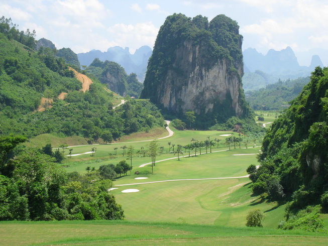 Phoenix Golf Resort Golf Course Information | Vietnam Golf Booking Site GOVIGO